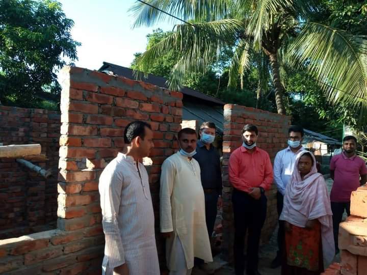 মুজিবর্ষে প্রধানমন্ত্রীর ঘোষণা বাস্তবায়নে প্রতিশ্রুত পাকা ঘর তৈরি করছে কক্সবাজার জেলা প্রশাসন