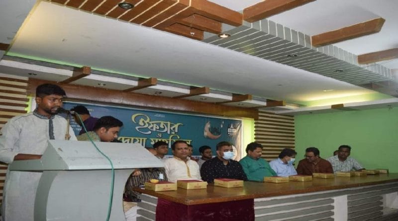 চবি, সাতকানিয়া-লোহাগাড়া স্টুডেন্ট'স ফোরামের ইফতার ও দোয়া মাহফিল অনুষ্ঠিত